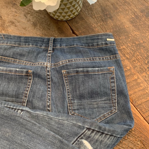 Kendall and Kylie Moto Jean - Picture 3 of 3